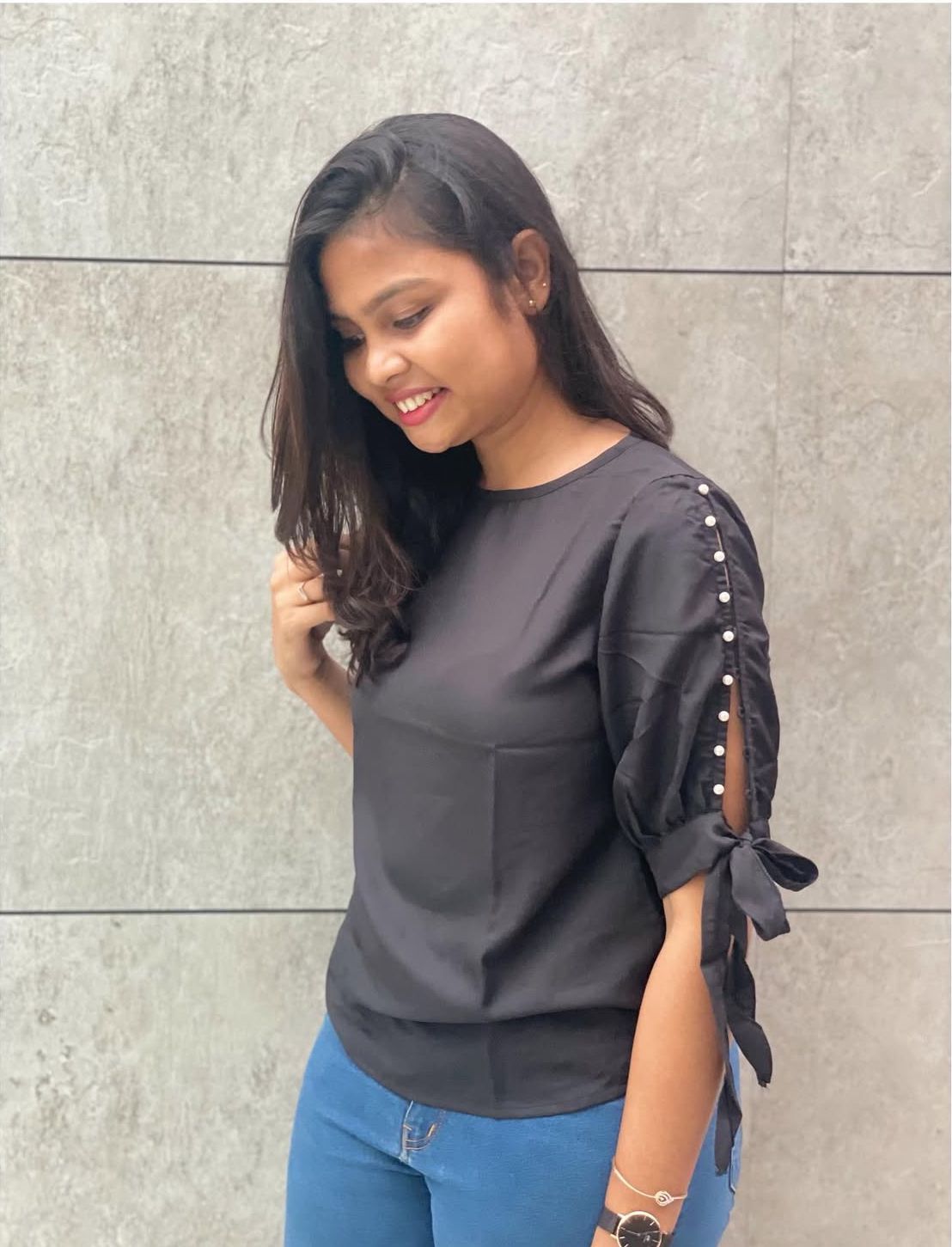 Hand pearl black western top