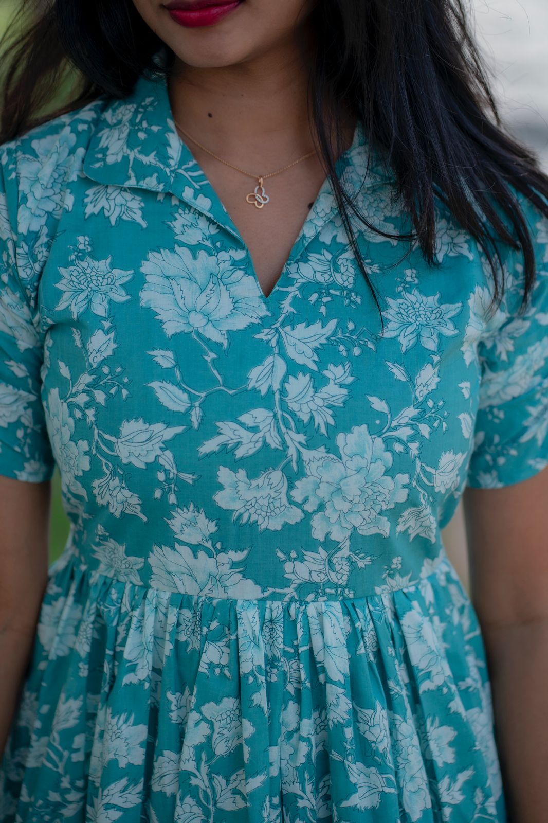 Green collar cotton maxi