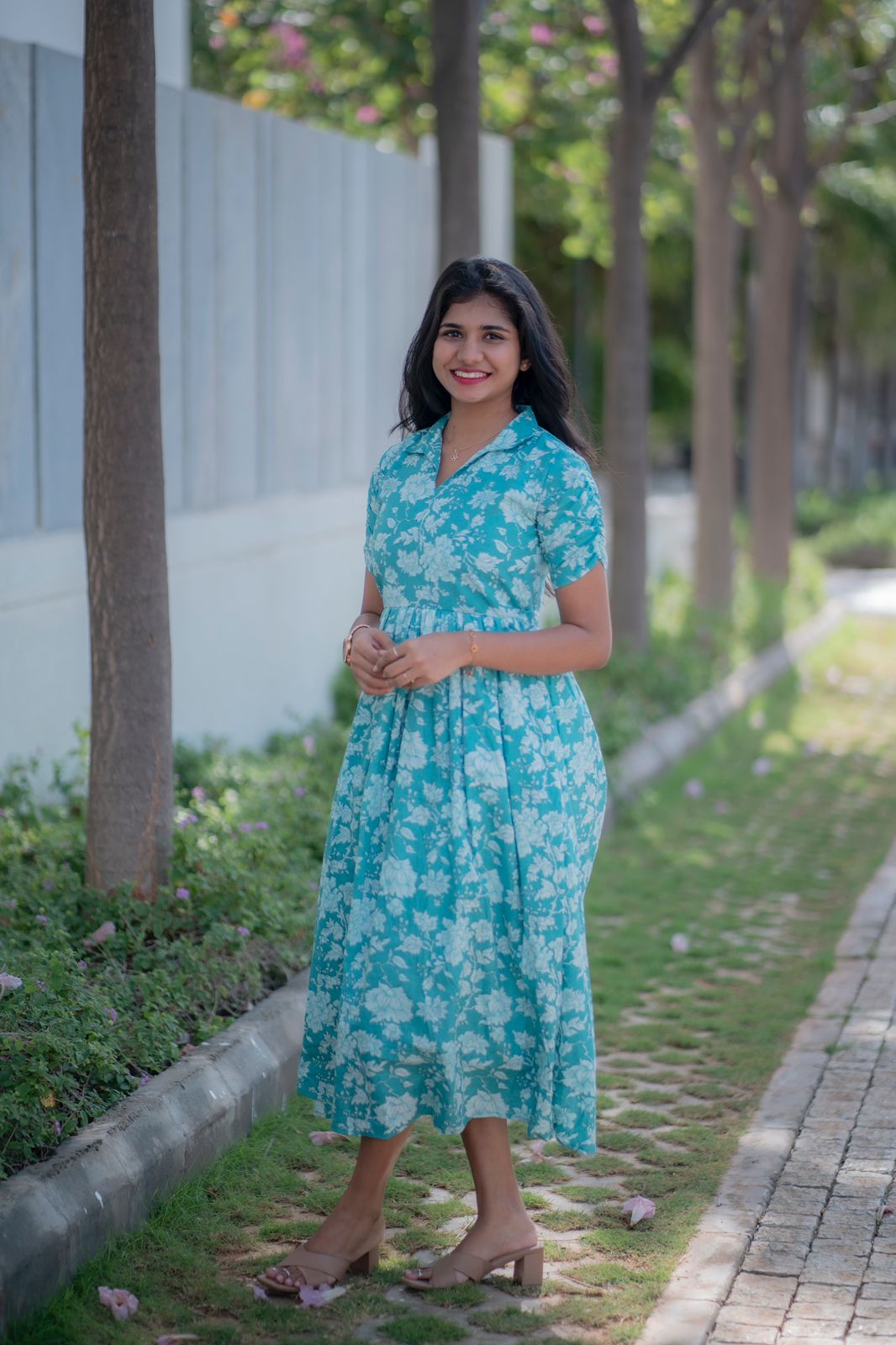 Green collar cotton maxi