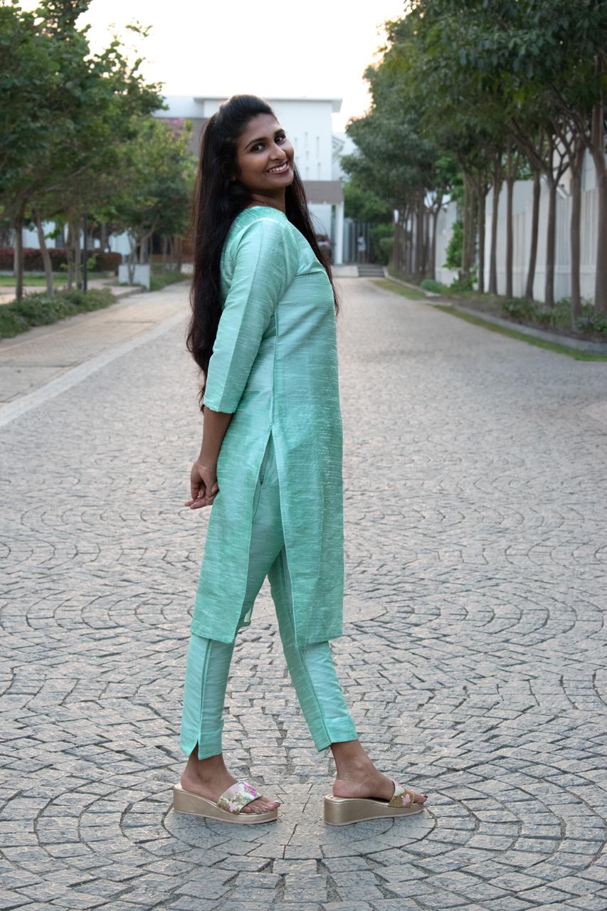 Semi silk pista kurti set