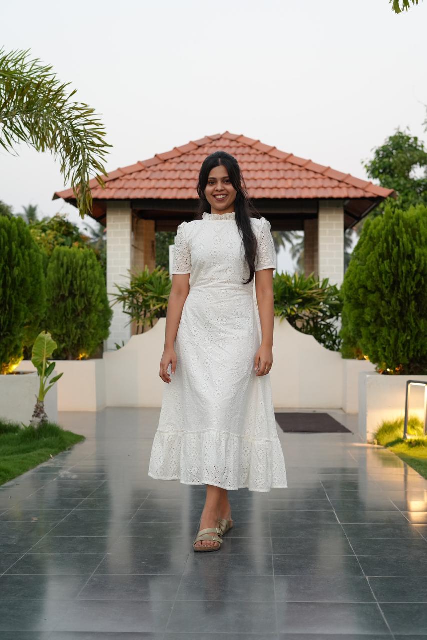 White hakoba cotton maxi